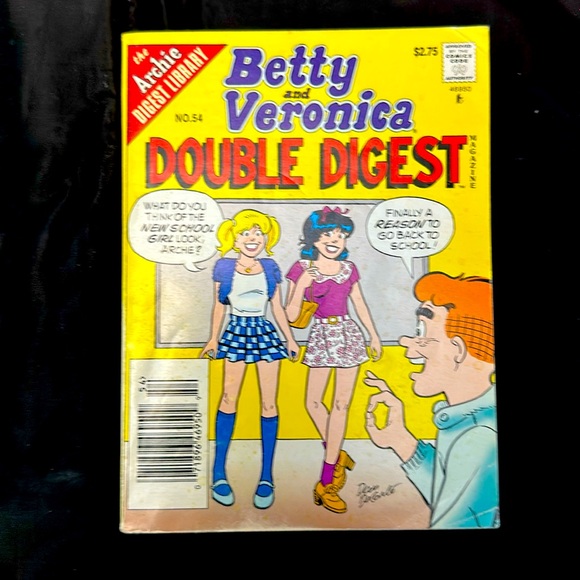 Other - Vintage Betty and Veronica no.54